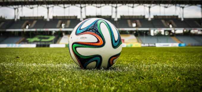 Titelbild: Fu&szlig;ball-WM in Katar: Moralische Verrenkungen an der Seitenlinie