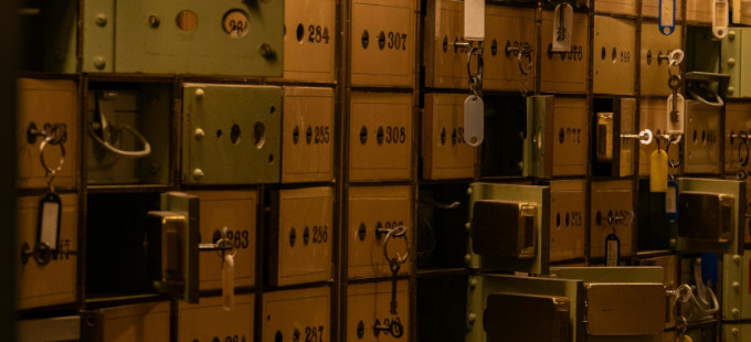 Titelbild: Verdienen wir, was wir verdienen?