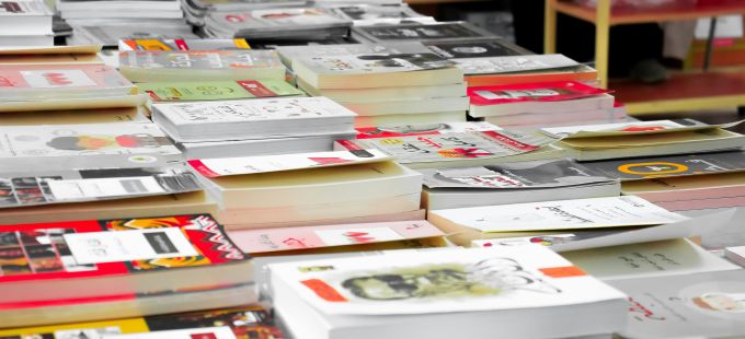 Titelbild: „Identität ist kein Ort, sondern eine Zeit, die uns oft verloren geht“