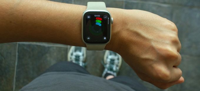 Titelbild: Wenn der Schrittzähler das Leben bestimmt – und Freundschaften leiden