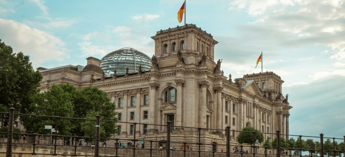 Titelbild: Ist der deutsche Staat noch legitim?
