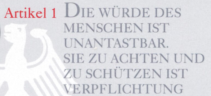 Titelbild: Ist die Würde des Menschen antastbar oder nicht?